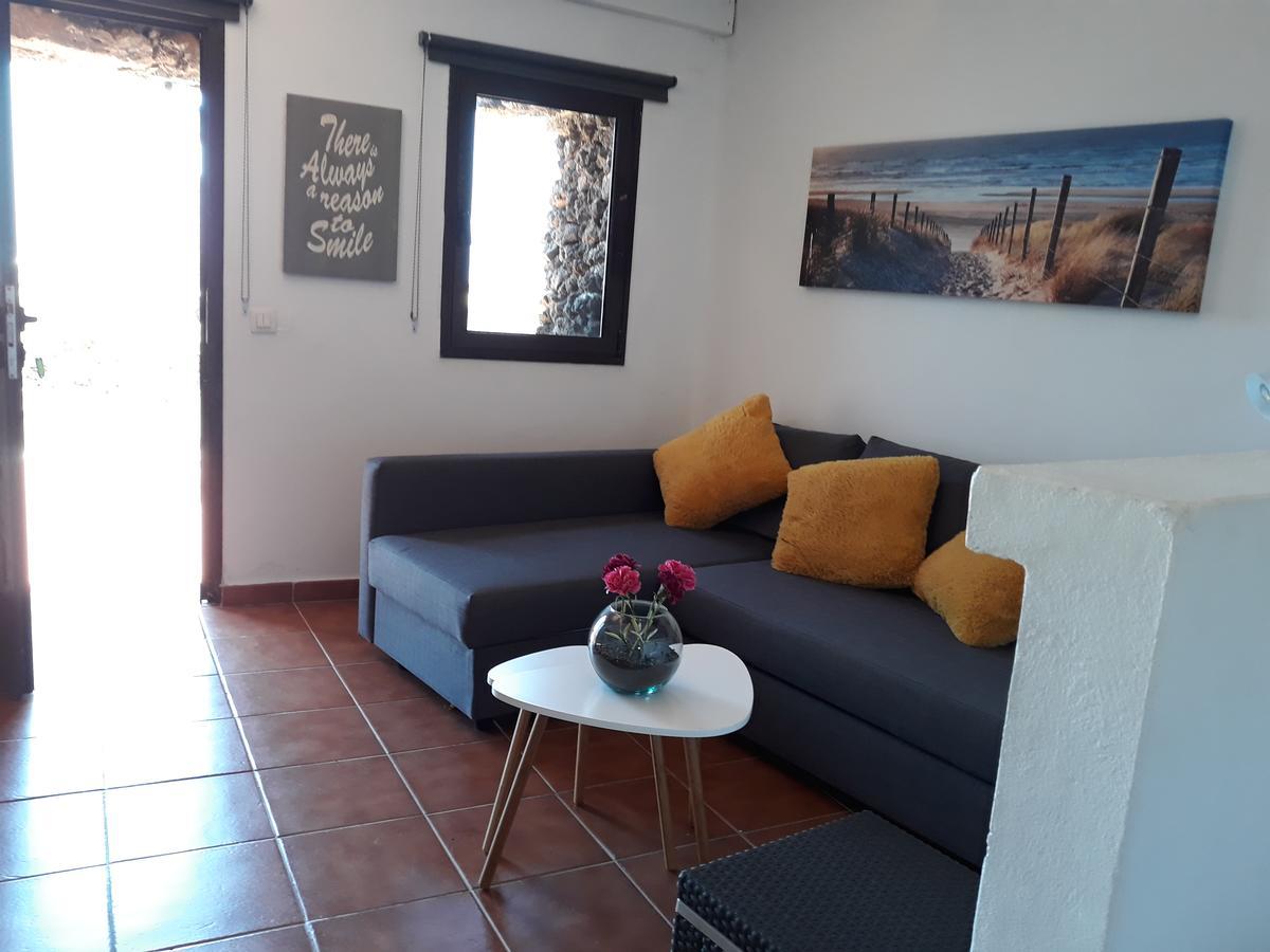Гостевой дом Loft La Tahonilla Тиас Экстерьер фото